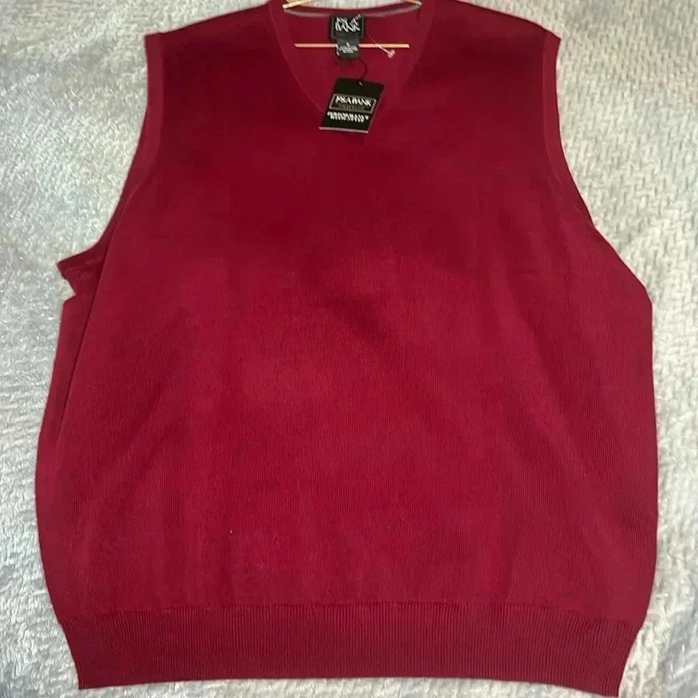 Jos A Bank Sweater Vest Mens Extra Large Red Traveler 100% Merino Wool V Neck
